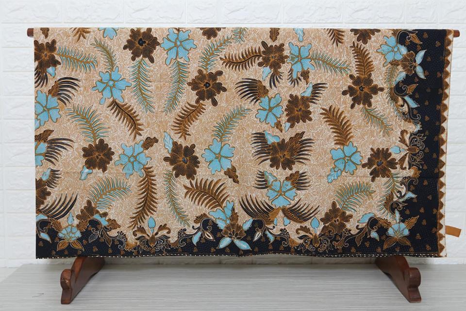 What is Batik Fabric Luxembourg From Indonesia